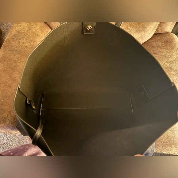 Saint Laurent Shopping Leather Tote - Picture 8 of 12